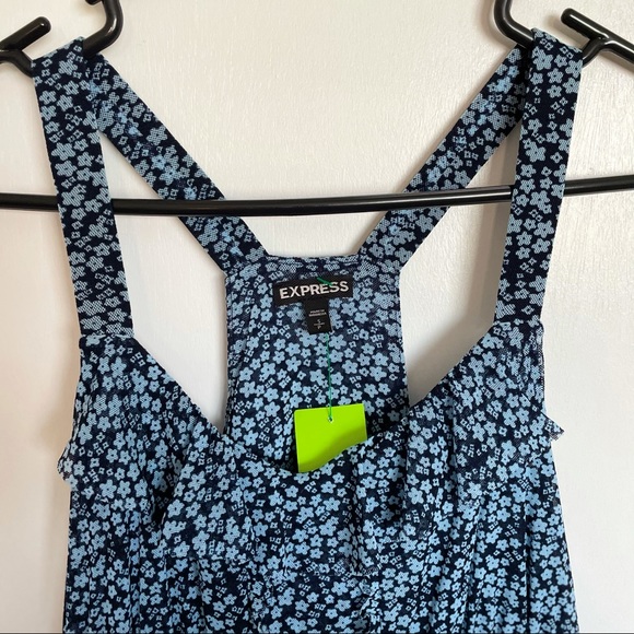 Express Sleeveless Floral Flutter Blouse - Size S - Picture 3 of 12